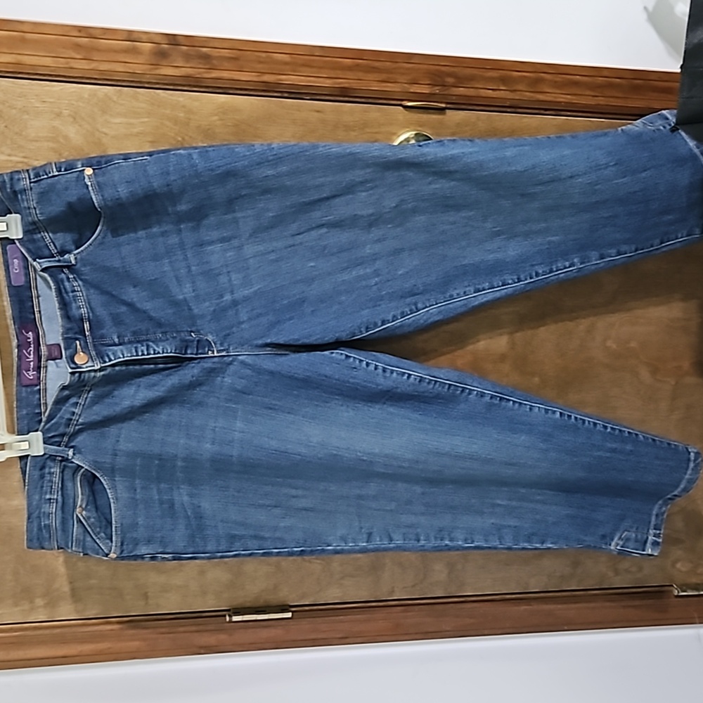 Gloria Vanderbilt crop Jean's